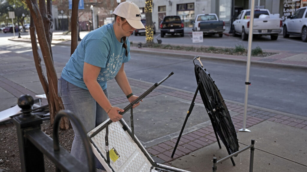 Alex setting up a table